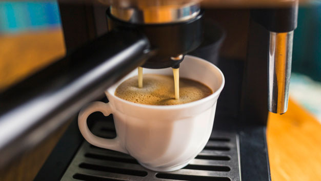 Ekspres do kawy bez kapsułek – czy warto go wybrać?