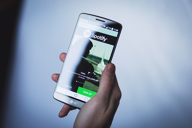 Czy muzykę ze Spotify można puszczać w lokalu? Czy muzykę ze Spotify można puszczać w lokalu?