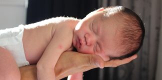 Jak naładować słuchawki bezprzewodowe bez opakowania? Jak naładować słuchawki bezprzewodowe bez opakowania?